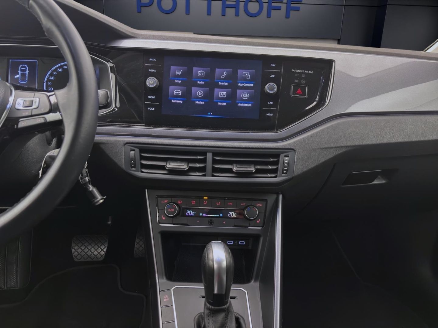 Volkswagen Polo 1.0 TSI DSG HIGHLINE - Samsaru's Car Outlet