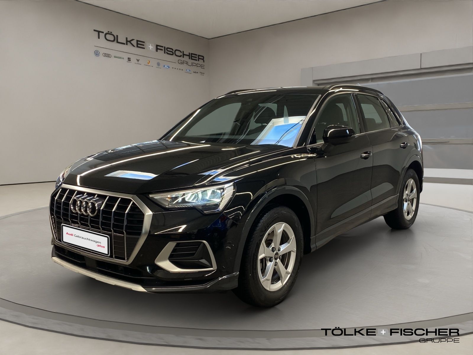 Audi Q3 40 quattro advanced - Samsaru's Car Outlet