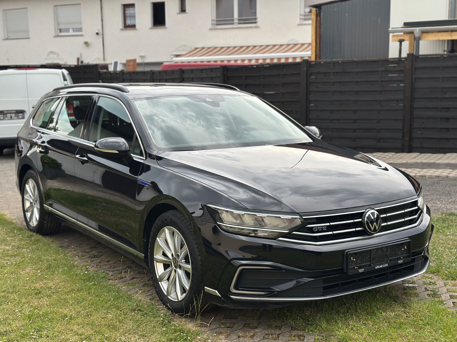 Volkswagen Passat Variant GTE 1.4 TSI Hybrid - Samsaru's Car Outlet