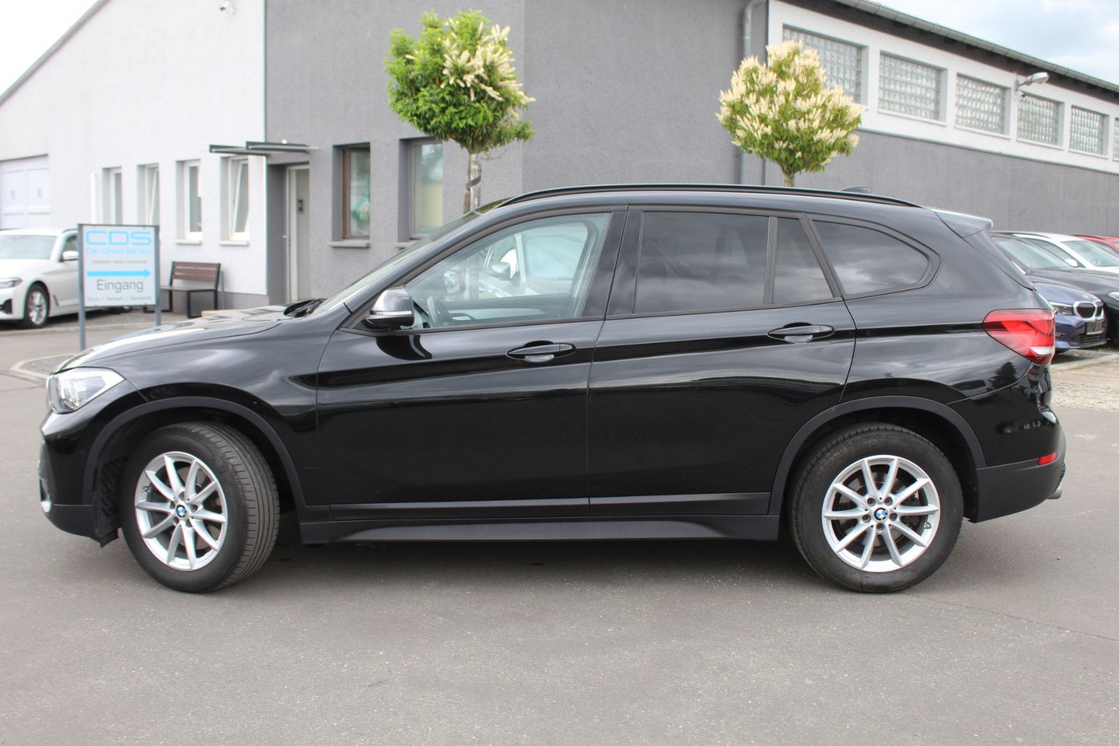 BMW X1 xDrive 20i Advantage - Samsaru's Car Outlet