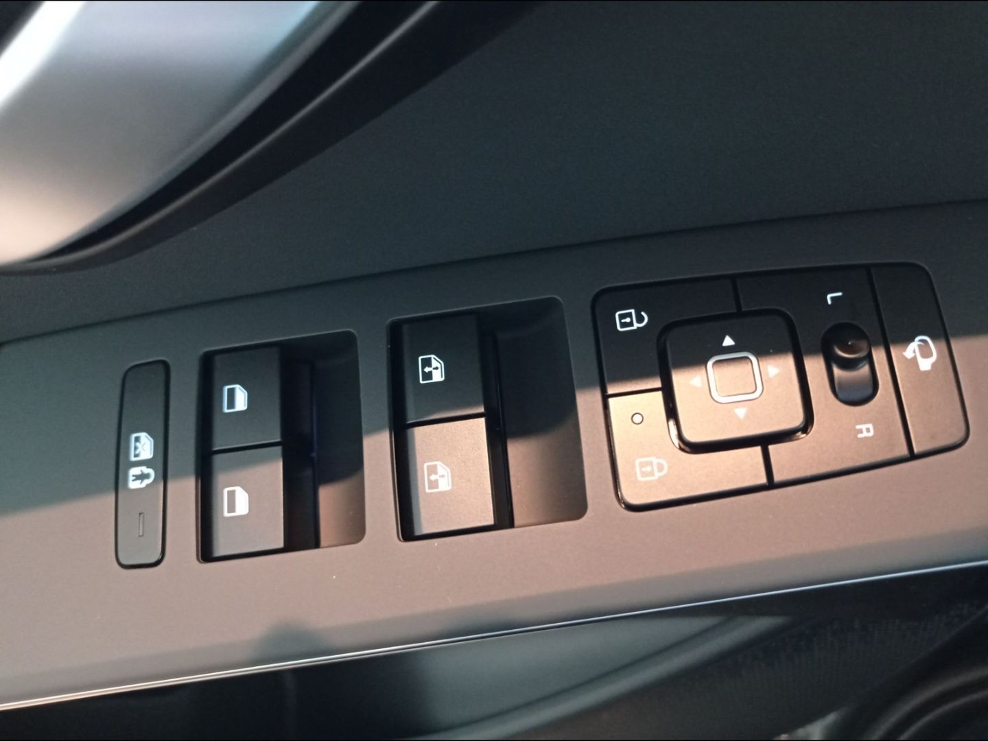 Kia Niro Spirit Plug-in Hybrid - Samsaru's Car Outlet