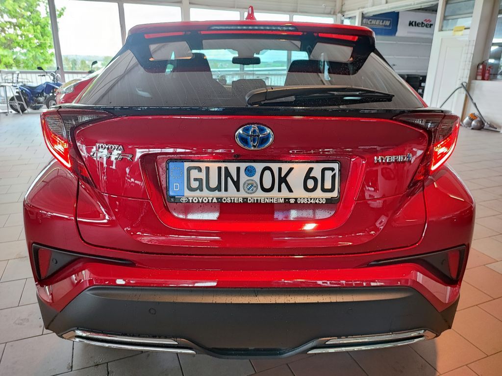 Toyota C-HR 2.0 Hybrid - Samsaru's Car Outlet