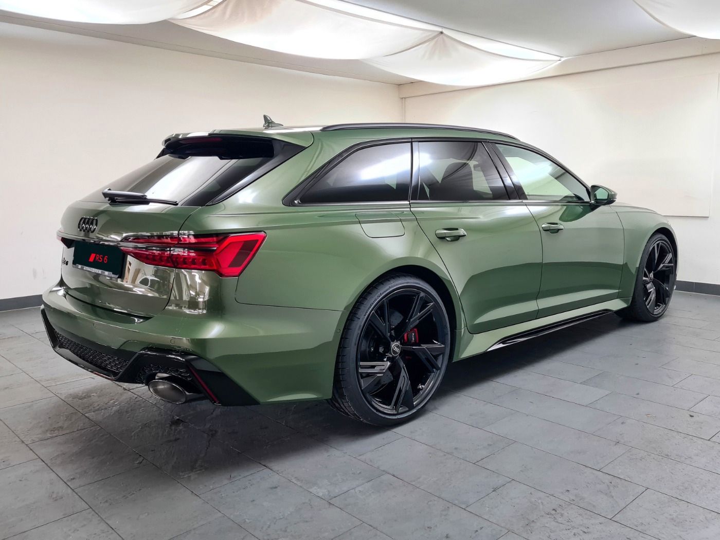 Audi RS6 Avant performance Essentials StHzg #black