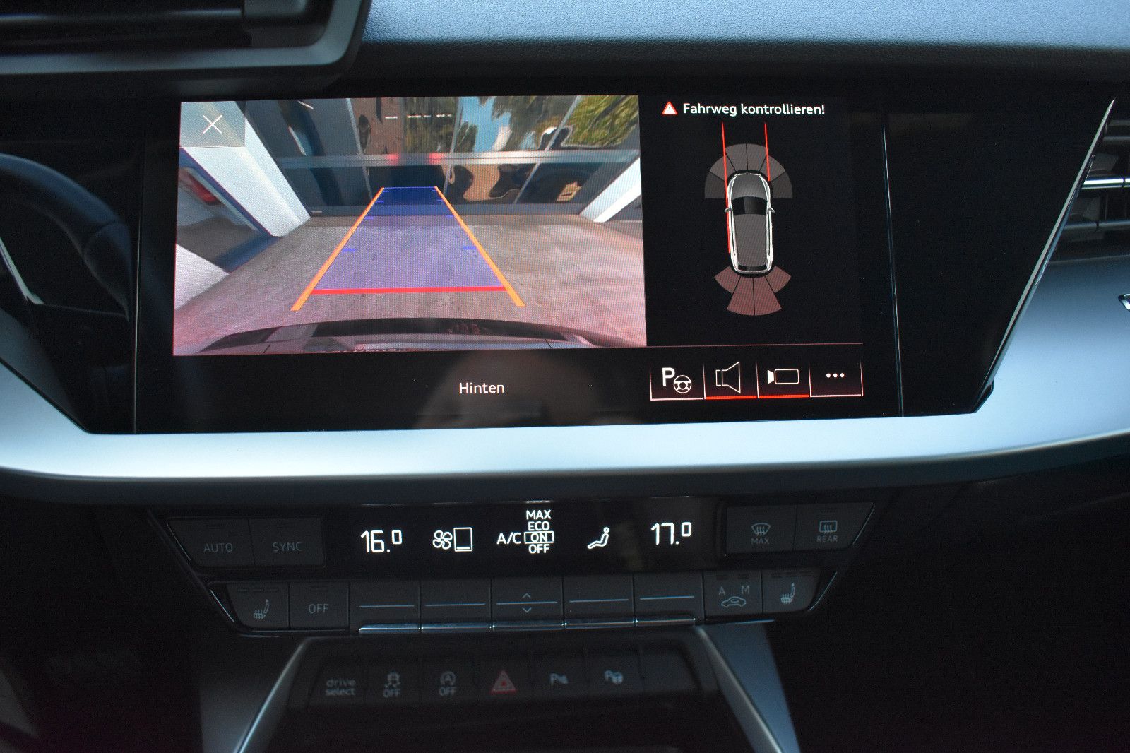 Audi A3 Sportback 30 TFSI S-Tronic - Samsaru's Car Outlet