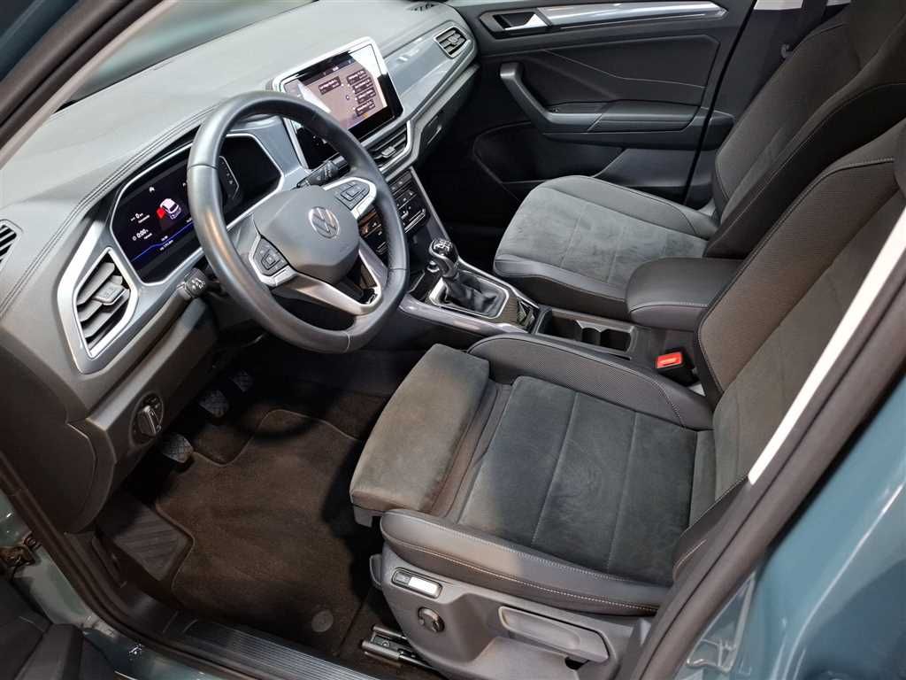 Volkswagen T-Roc Style 1.5 TSI - Samsaru's Car Outlet