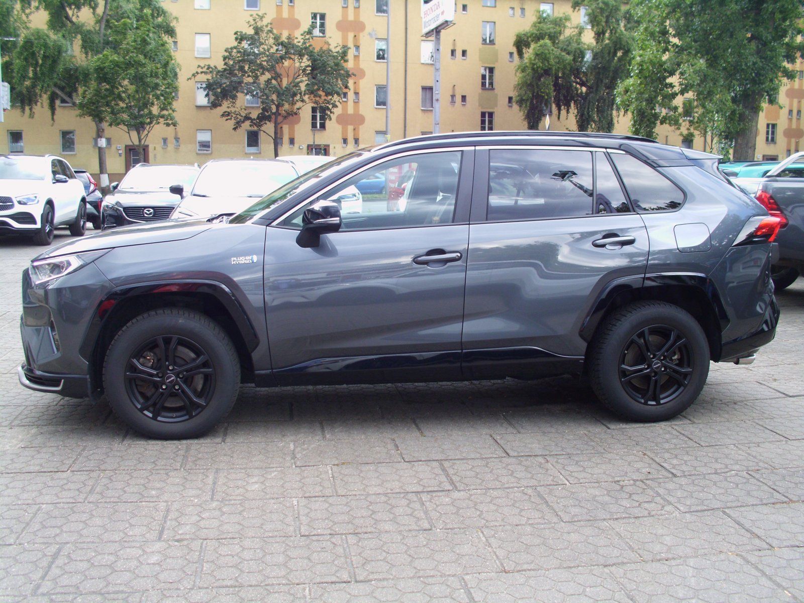 Toyota RAV4   Plug-in Hybrid 4x4