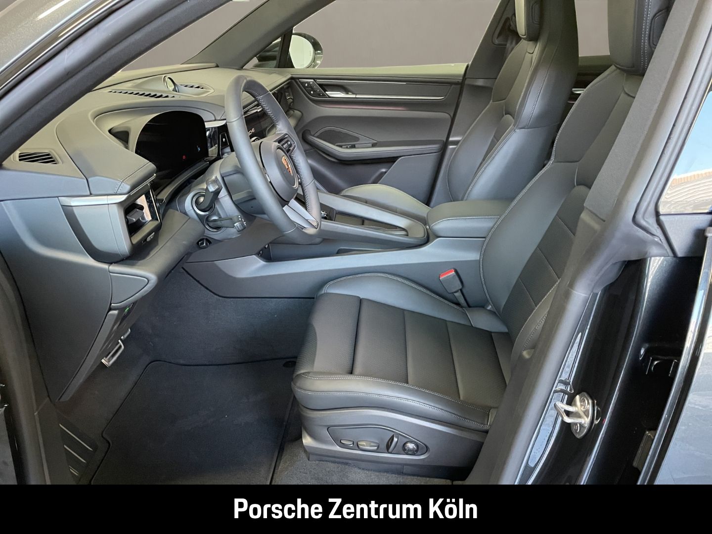 Porsche Macan 4S Electric Surround-View InnoDrive LED-Ma