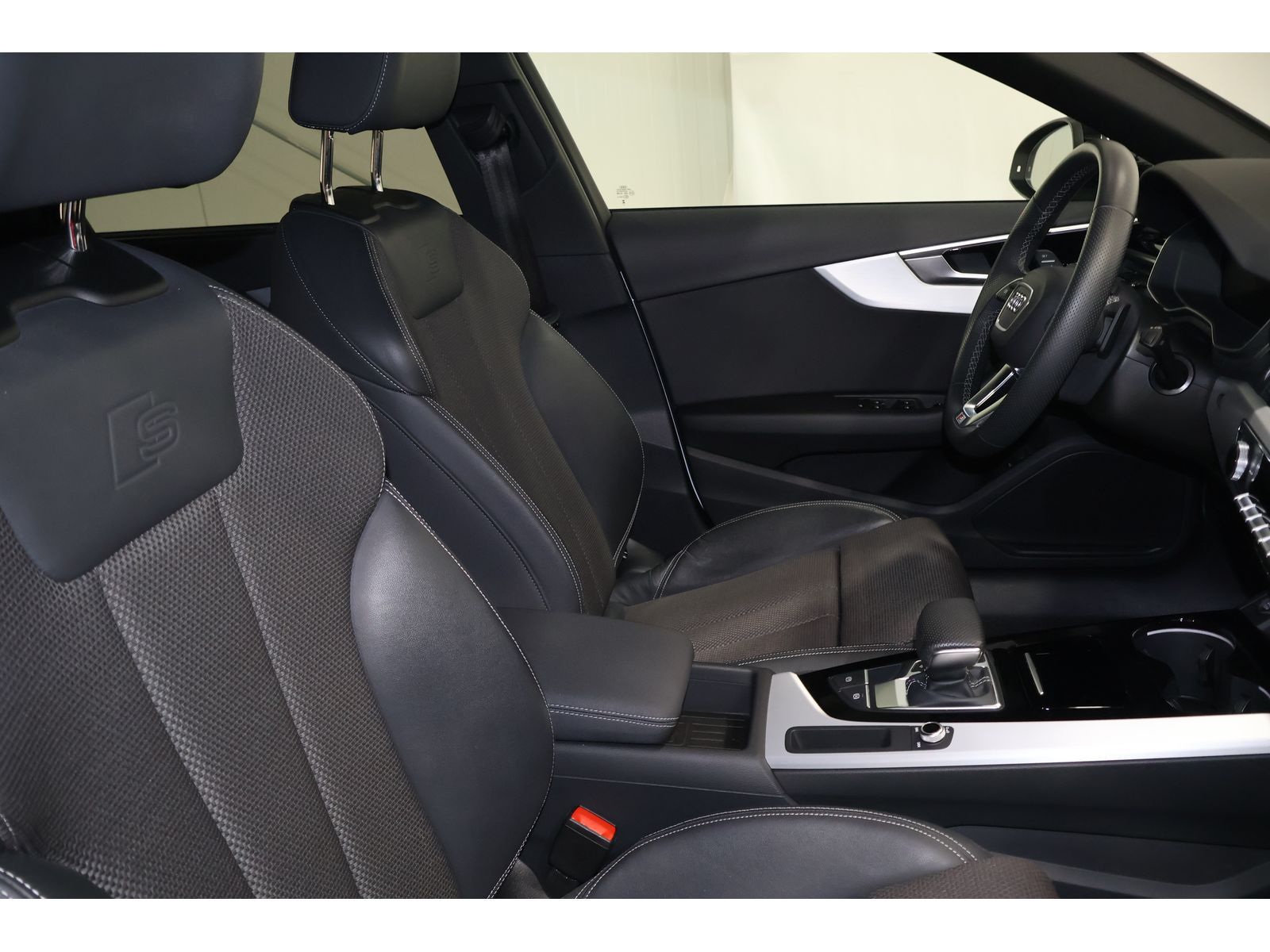 Audi A4 Avant 50 TDI quattro S line Matrix*SH*VC+