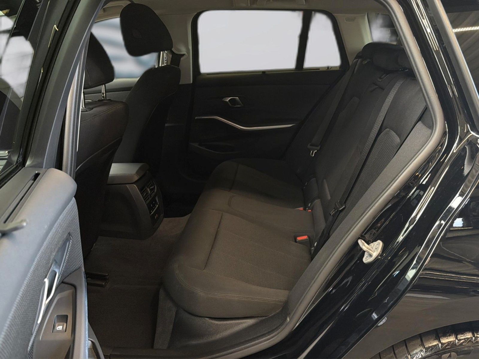 BMW 320d Touring xDr. ACC AHK IQ KZU 360° HUD HiFi