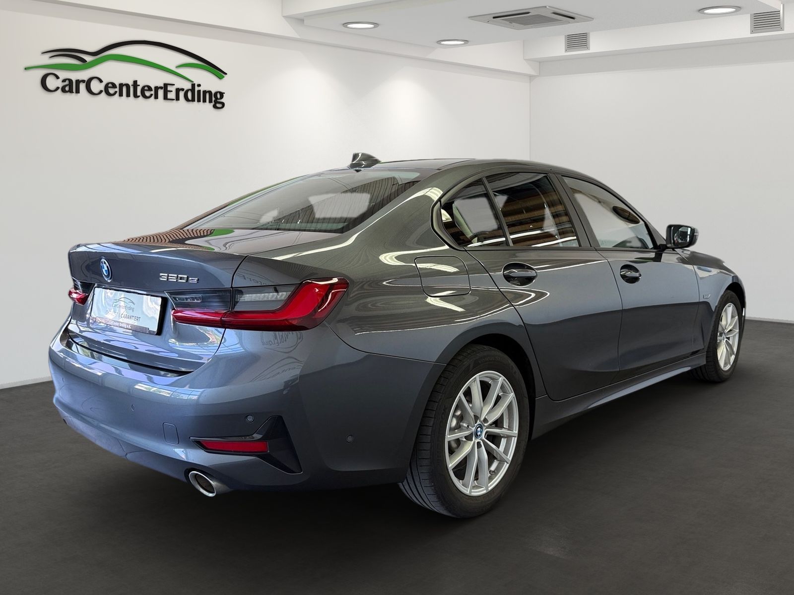 BMW 320e Limousine - Samsaru's Car Outlet