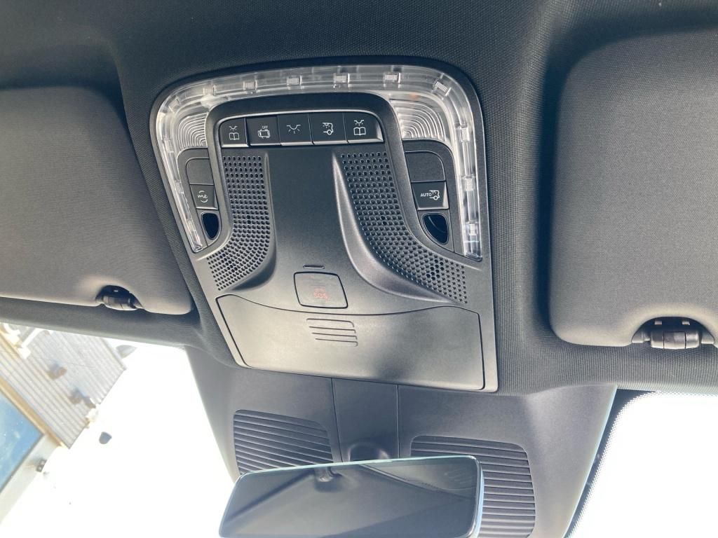 Mercedes-Benz V 300 d 4M AVANTGARDE - Samsaru's Car Outlet