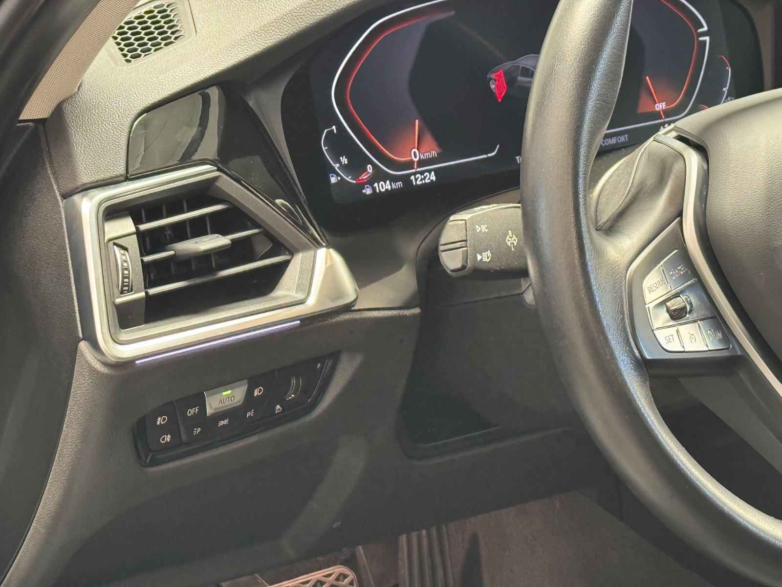 BMW 320 xDrive Sport Line - Samsaru's Car Outlet