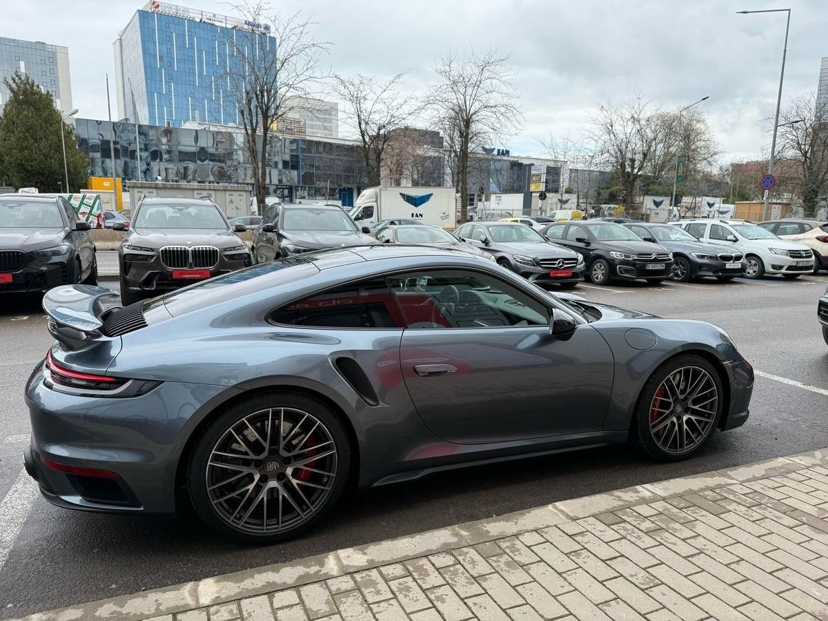 Porsche 911 Turbo - Samsaru's Car Outlet