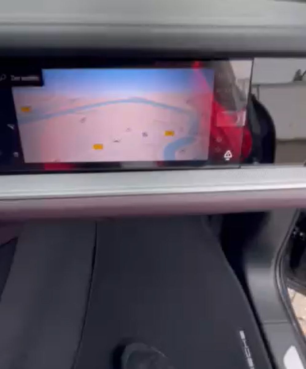 Porsche Cayenne Coupe Hybrid*SportDesign*SPORTABGAS*4xTV