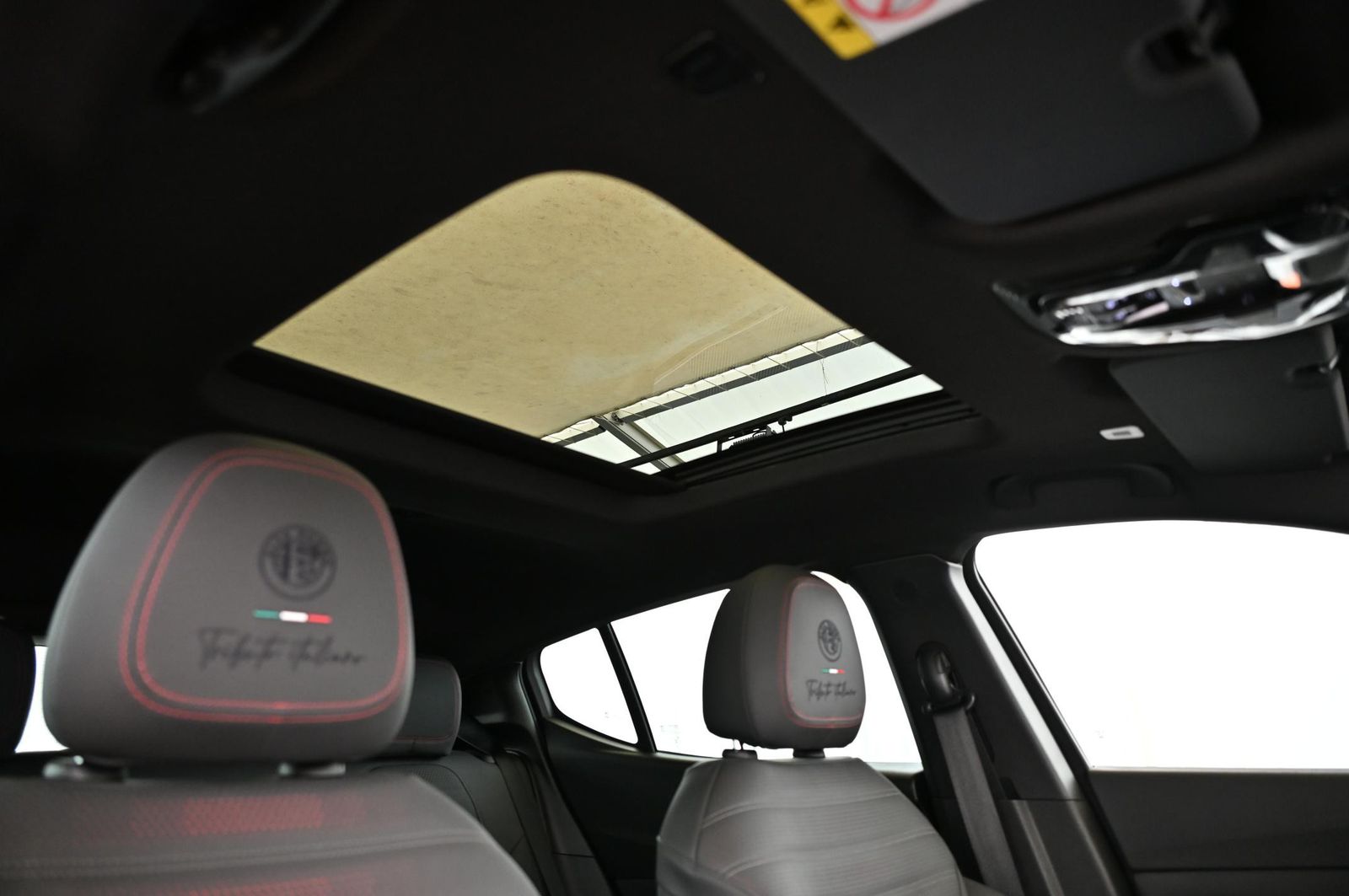 Alfa Romeo Tonale 1.3 PHEV 280 Q4 Tributo Italiano LED/PANO