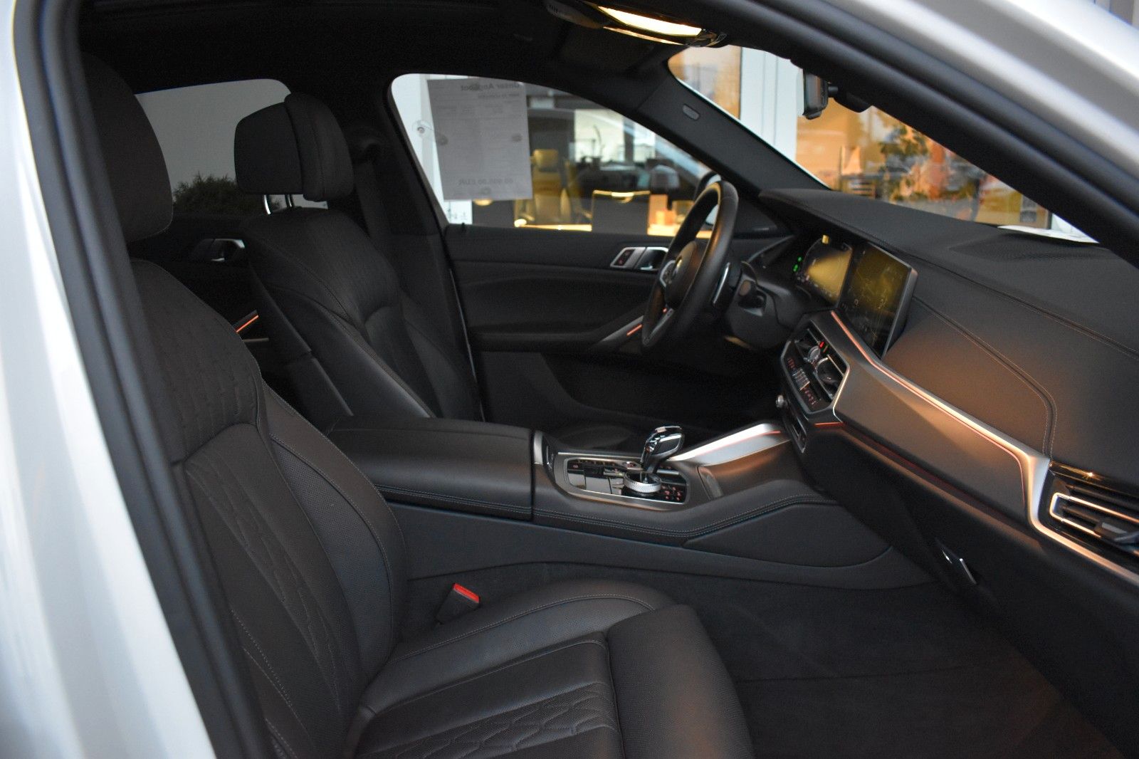 BMW X6 xDrive30d M Sport Laser Abstand Pano AHK