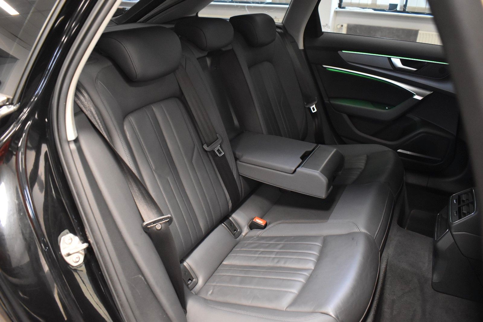 Audi A6 45TFSI quattro S-LINE - Samsaru's Car Outlet