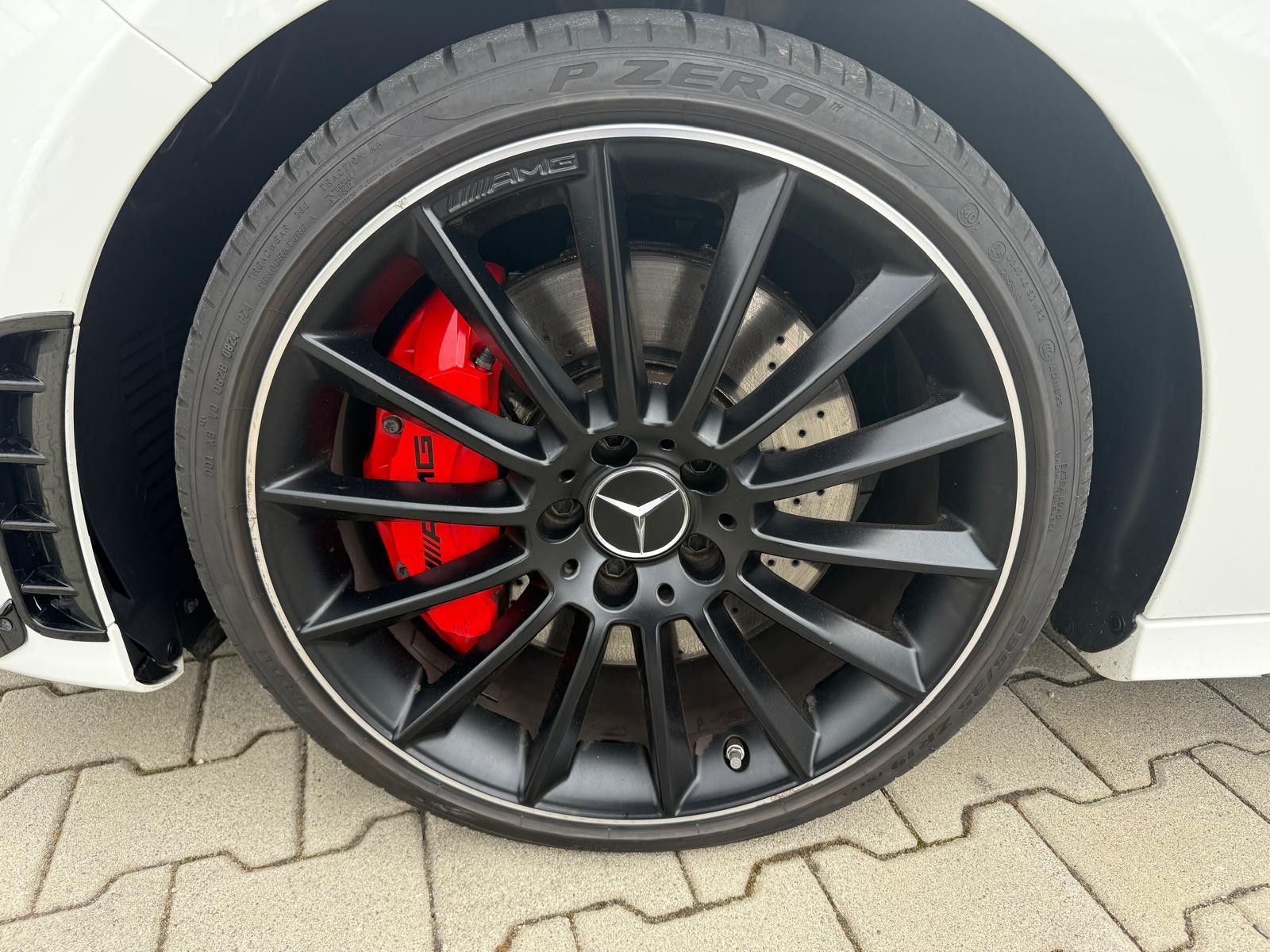 Mercedes-Benz A 35 AMG 4Matic - Samsaru's Car Outlet