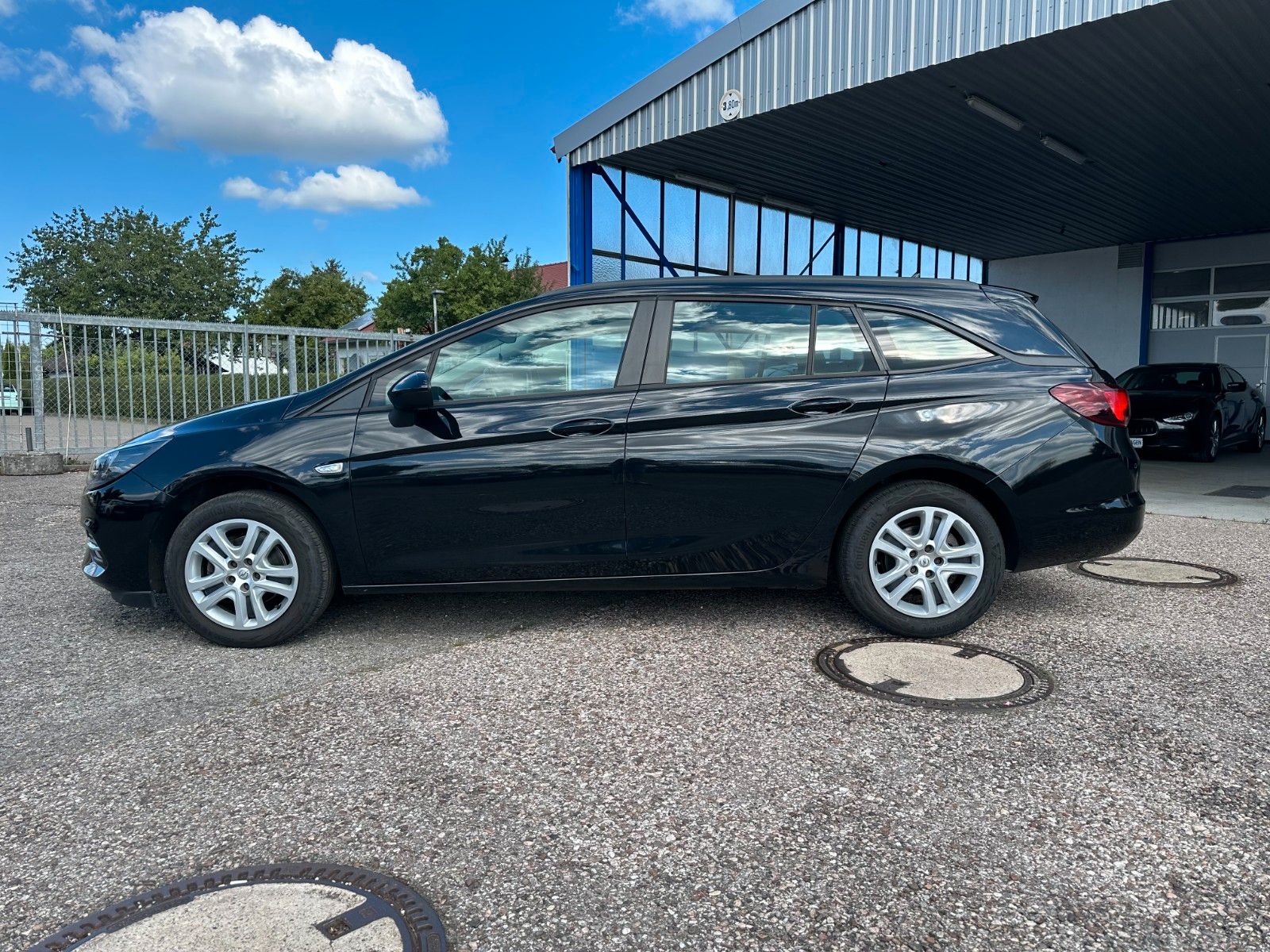 Opel Astra K Sports Tourer Edition - Samsaru's Car Outlet