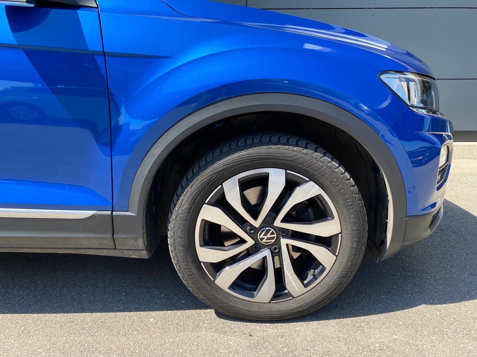 Volkswagen T-Roc 2.0 TDI DSG 4MOTION ACTIVE - Samsaru's Car Outlet