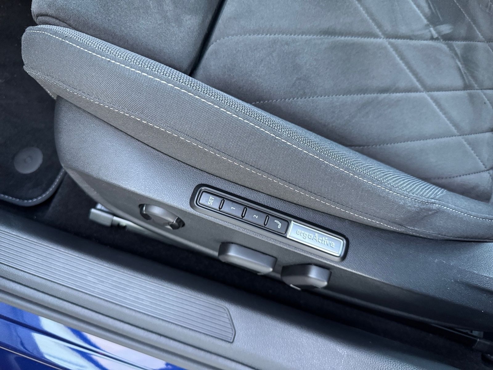 Volkswagen Golf VIII Variant 1.5 eTSI Style - Samsaru's Car Outlet
