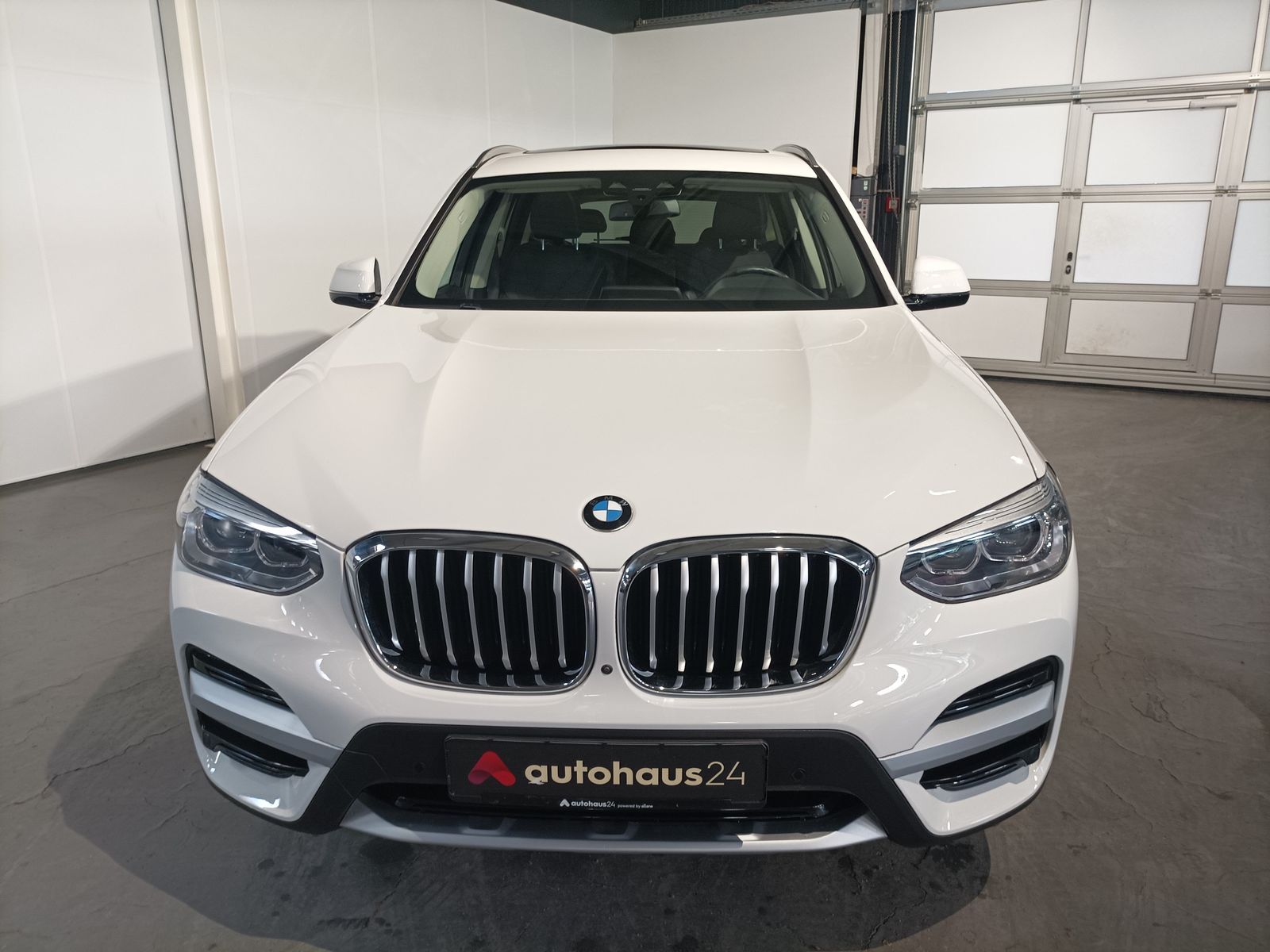 BMW X3 xDrive20i xLine - Samsaru's Car Outlet