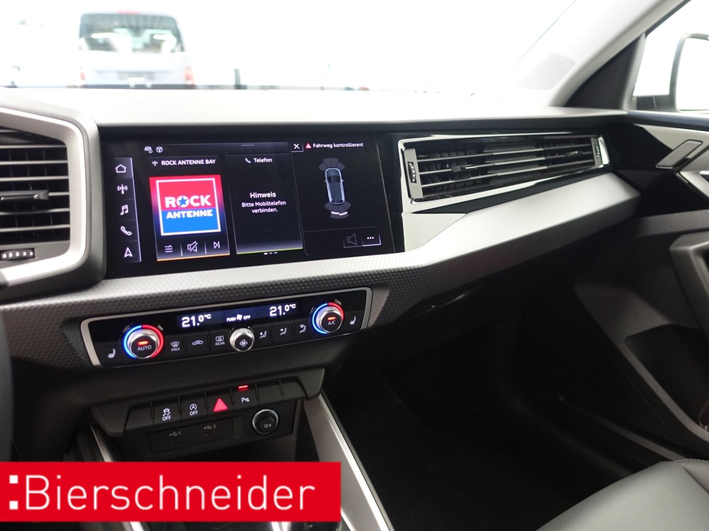 Audi A1 Sportback 25 TFSI S tronic line - Samsaru's Car Outlet