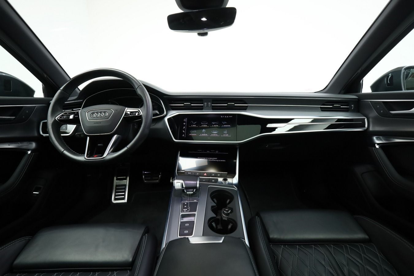 Audi A6 Limousine 55 TFSI S line - Samsaru's Car Outlet