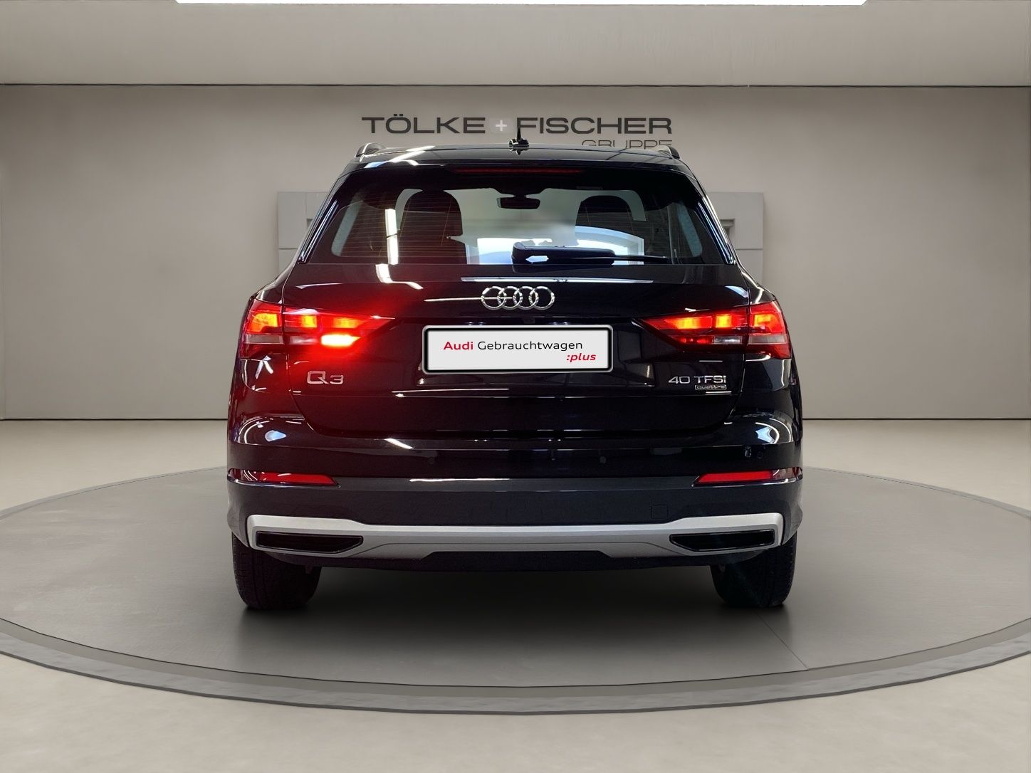 Audi Q3 40 quattro advanced - Samsaru's Car Outlet