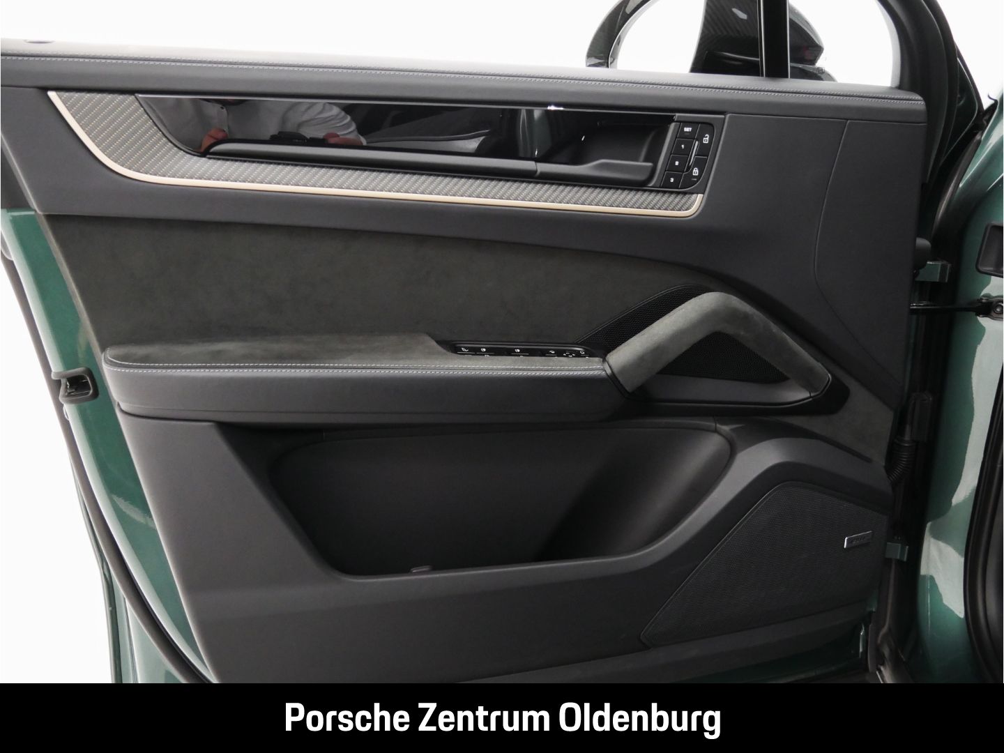 Porsche Cayenne Turbo E-Hybrid Coupe mit GT-Paket PTS