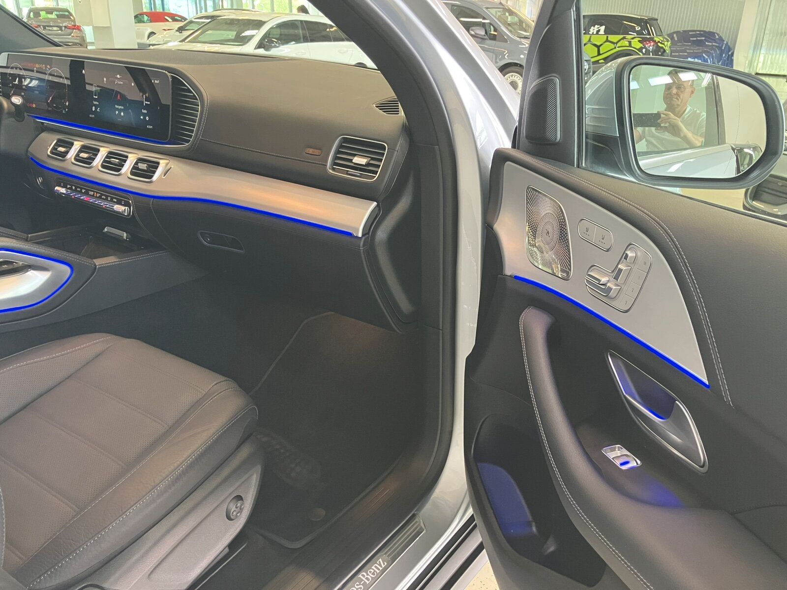 Mercedes-Benz GLE 450 d 4M Pano Distr Multibeam Airmatic AHK B