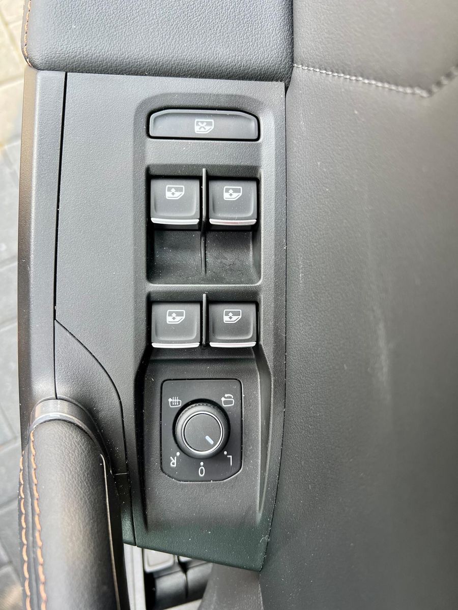 Cupra CUPRA Formentor 1.4 VZ e-HYBRID DCC AHK SHZ LM