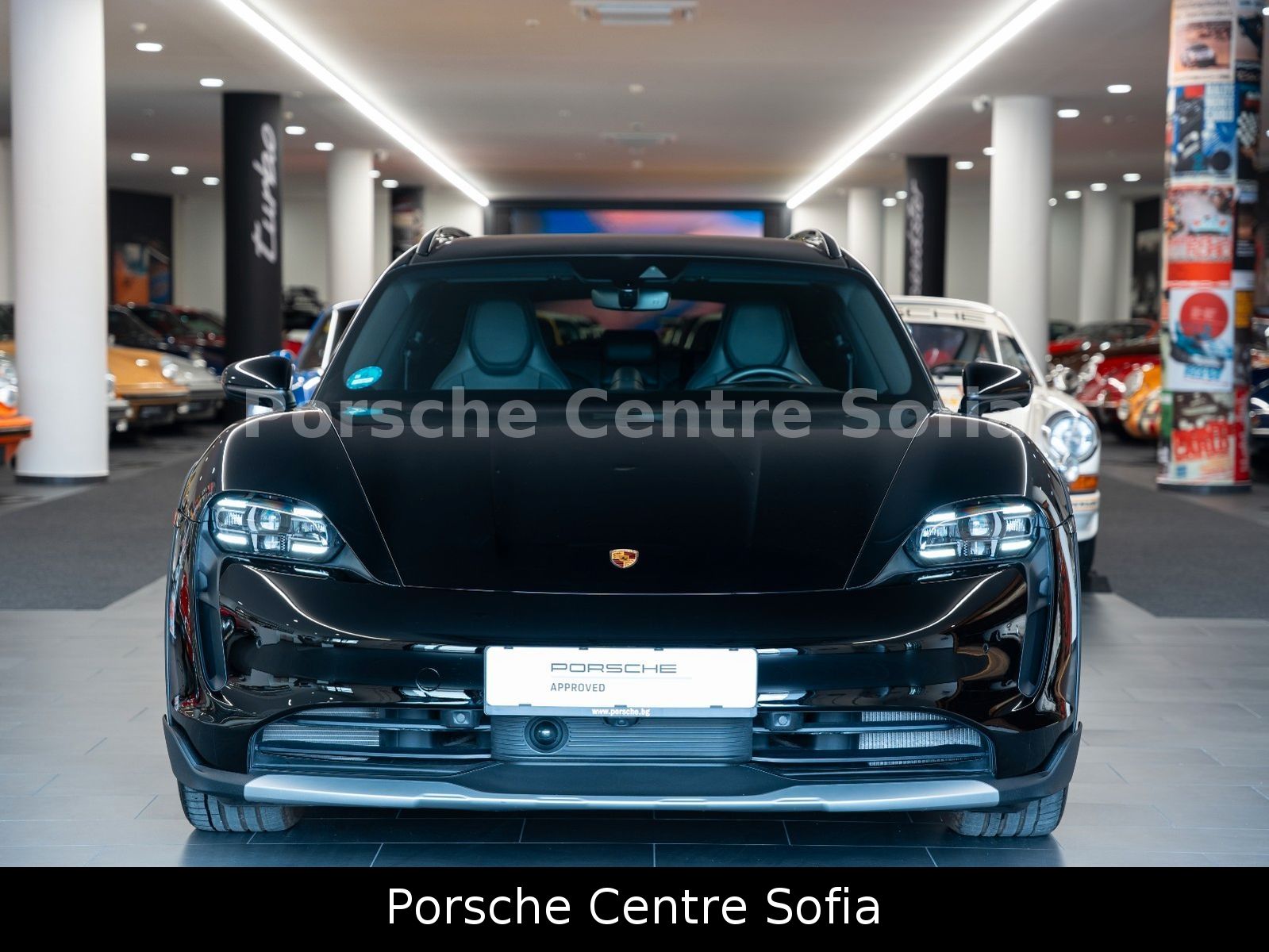 Porsche Taycan Cross Turismo 4
