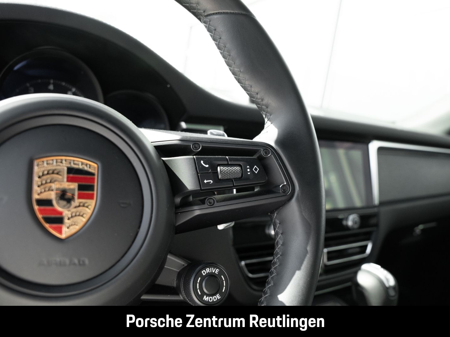 Porsche Macan GTS Panorama Surround-View Luftfederung