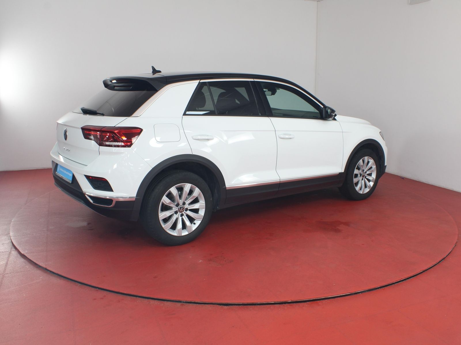 Volkswagen T-ROC 1.5TSI DSG - Samsaru's Car Outlet