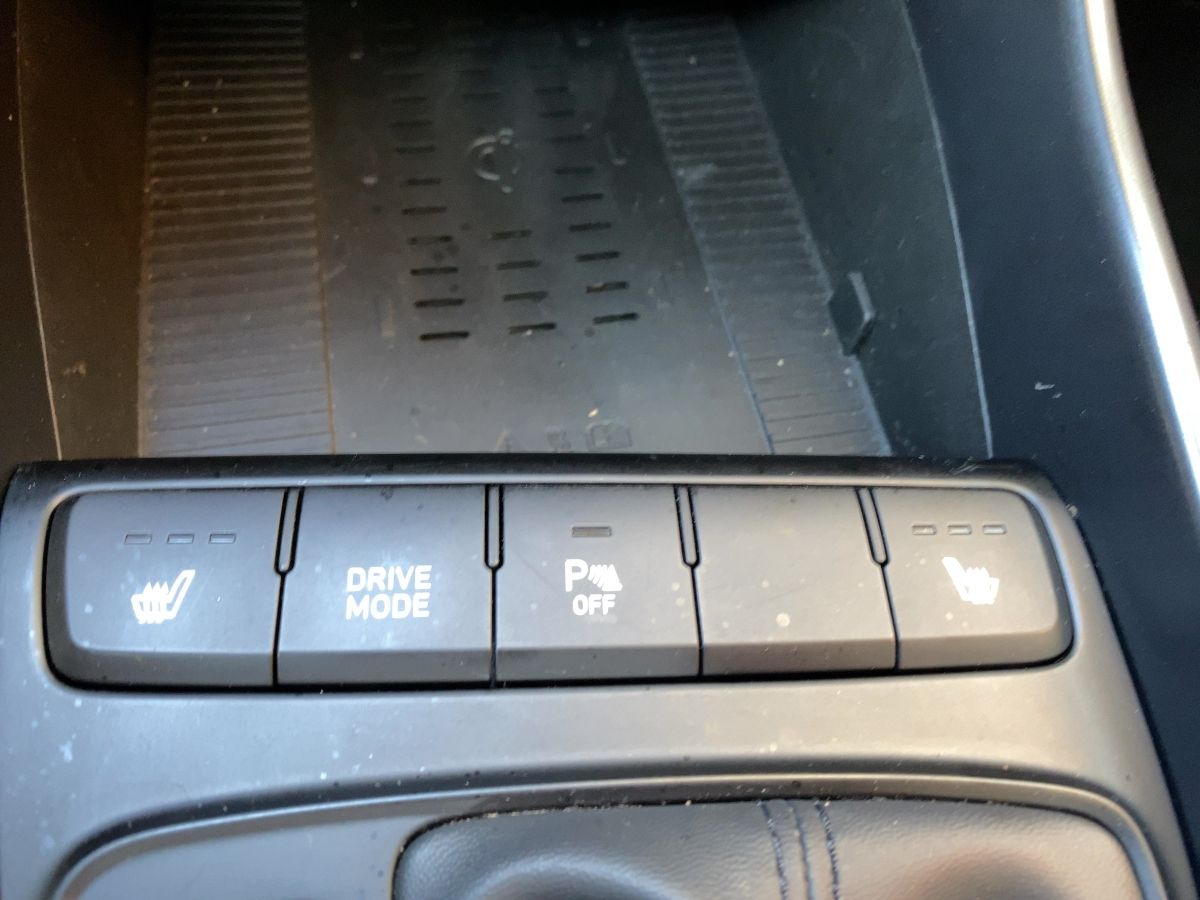 Hyundai i20 Trend - Samsaru's Car Outlet