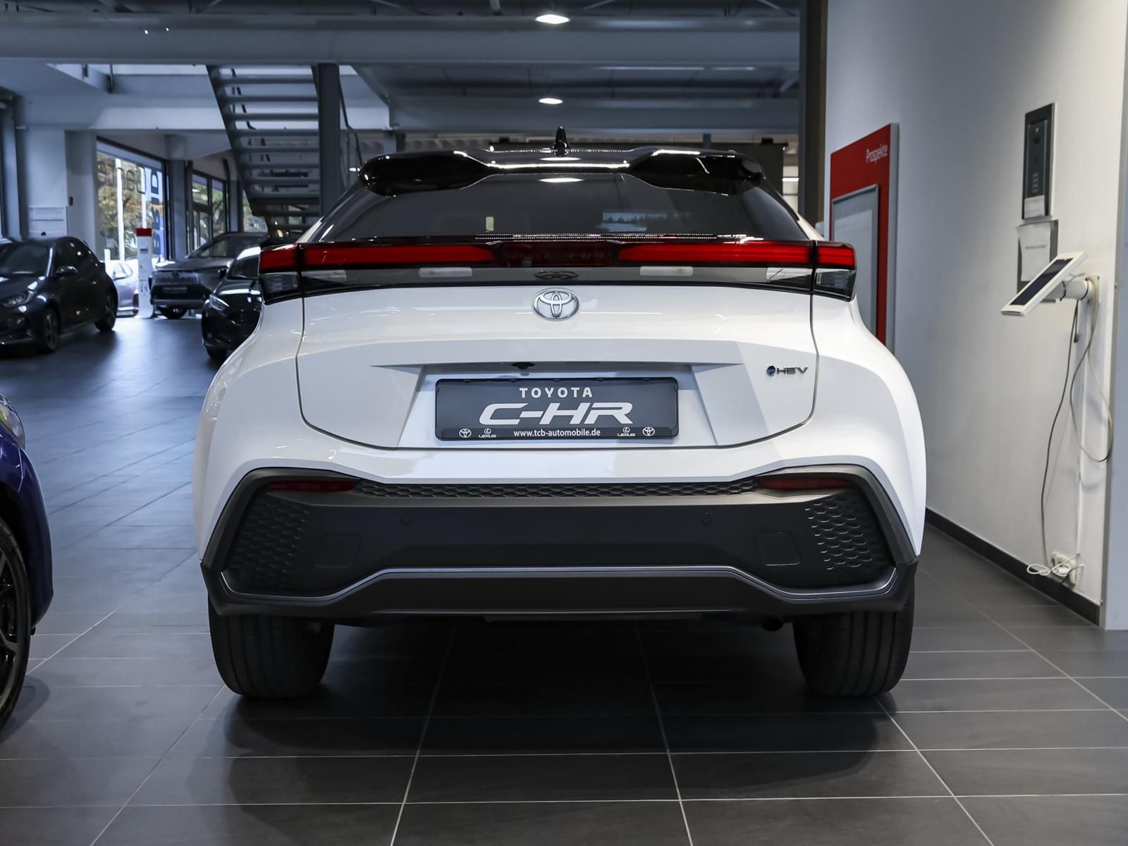 Toyota C-HR 1.8 HYBRID TEAM D KAMERA,CARPLAY, PDC