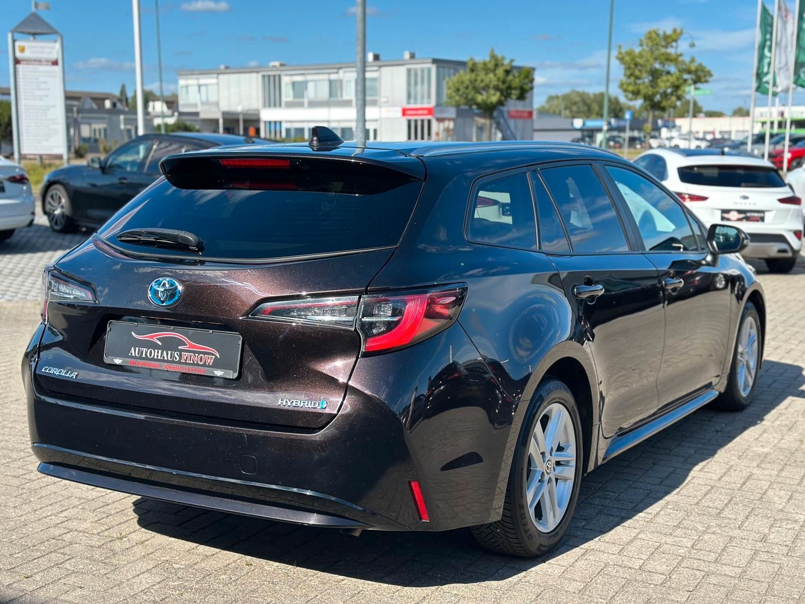 Toyota Corolla 1.8 Touring Sports Hybrid - Samsaru's Car Outlet
