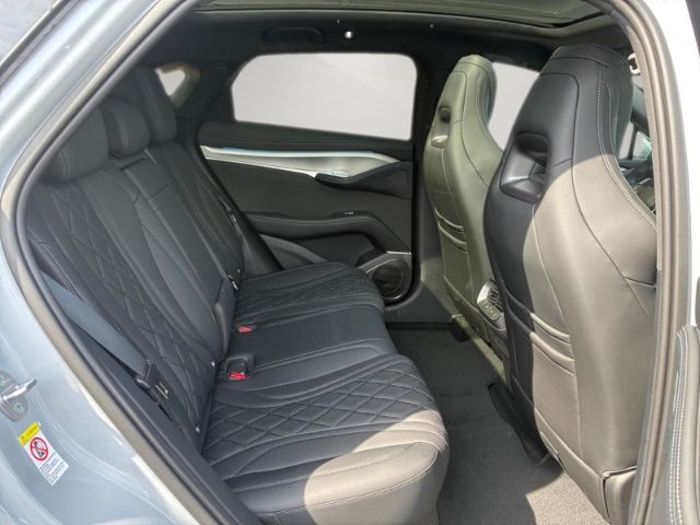 BYD Sealion 7