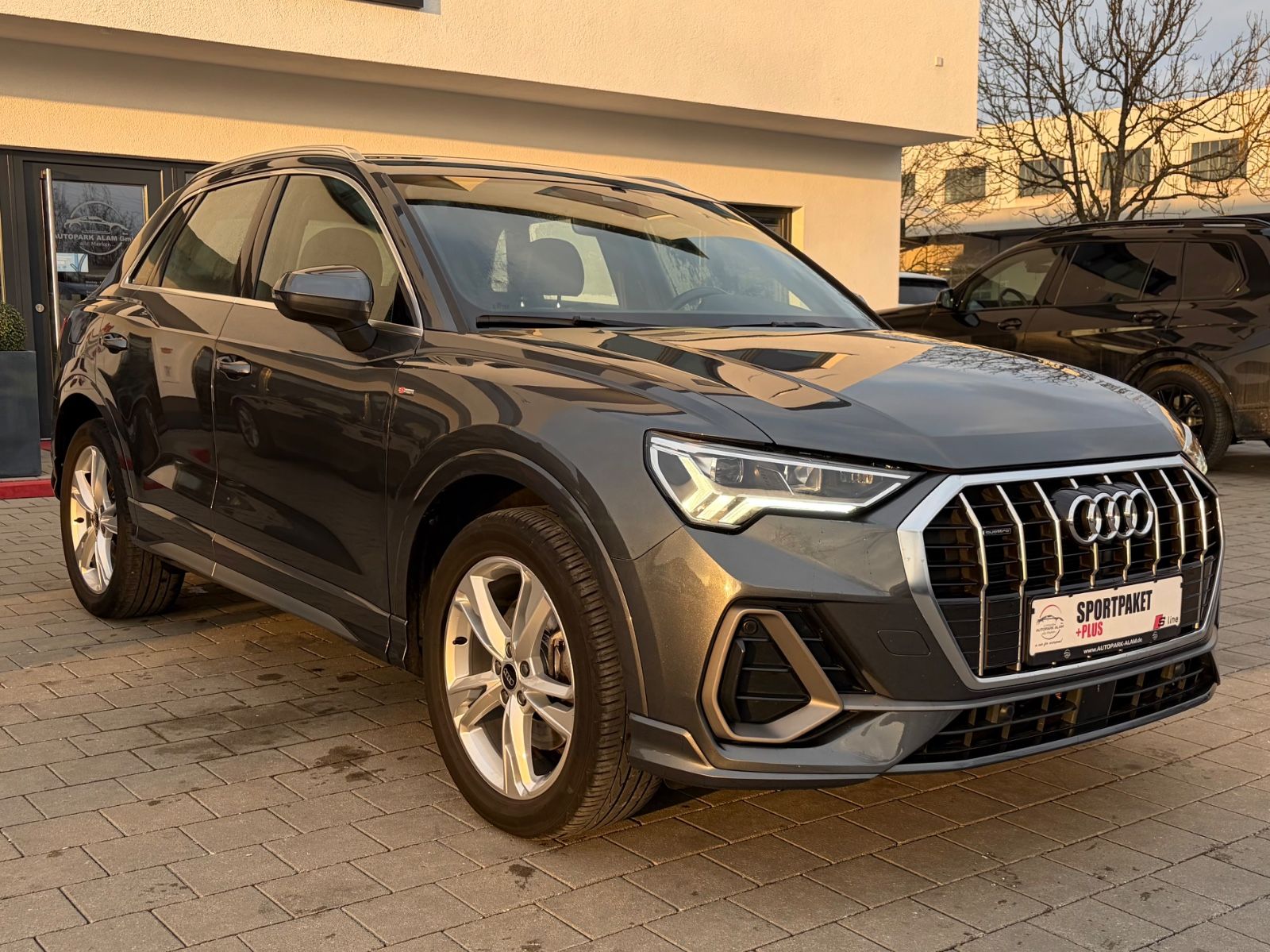 Audi Q3 40 TFSI quattro S line ACC Lane RFK ViCo