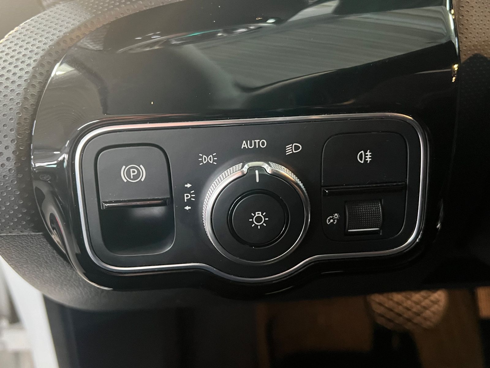 Mercedes-Benz CLA 220d SB 4M Progressive - Samsaru's Car Outlet