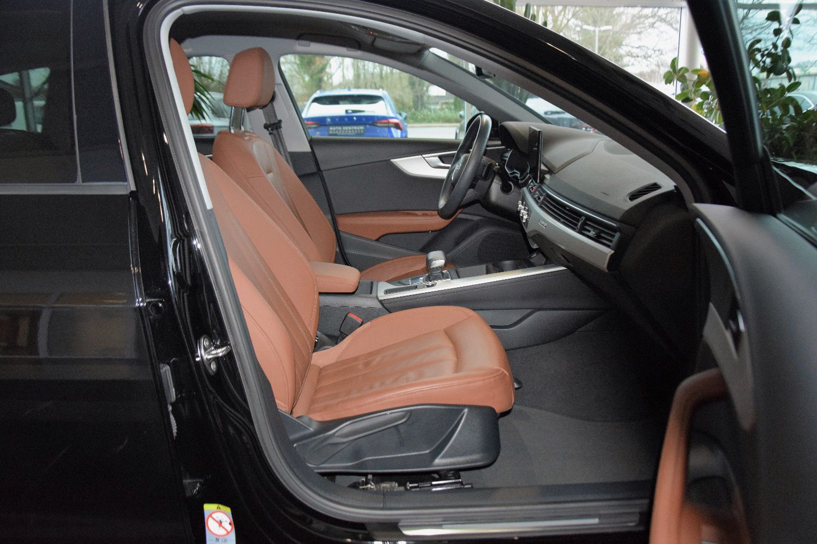 Audi A4 Av 50 TDI qu - Samsaru's Car Outlet
