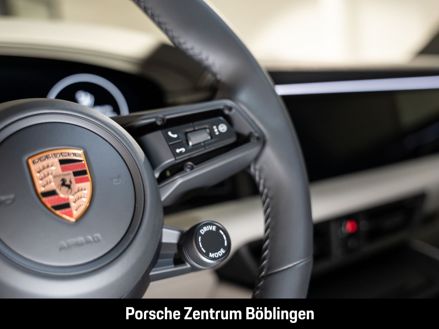 Porsche Macan 4S Hinterachslenkung InnoDrive Head-Up