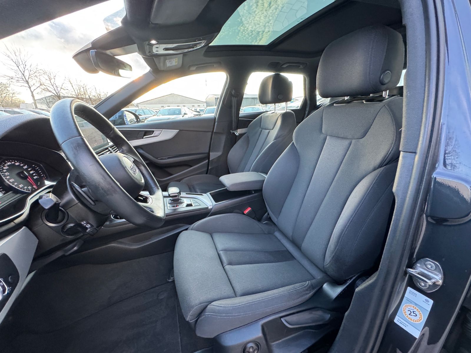 Audi A4 Av.40 TDI advanced S-Tr. - Samsaru's Car Outlet