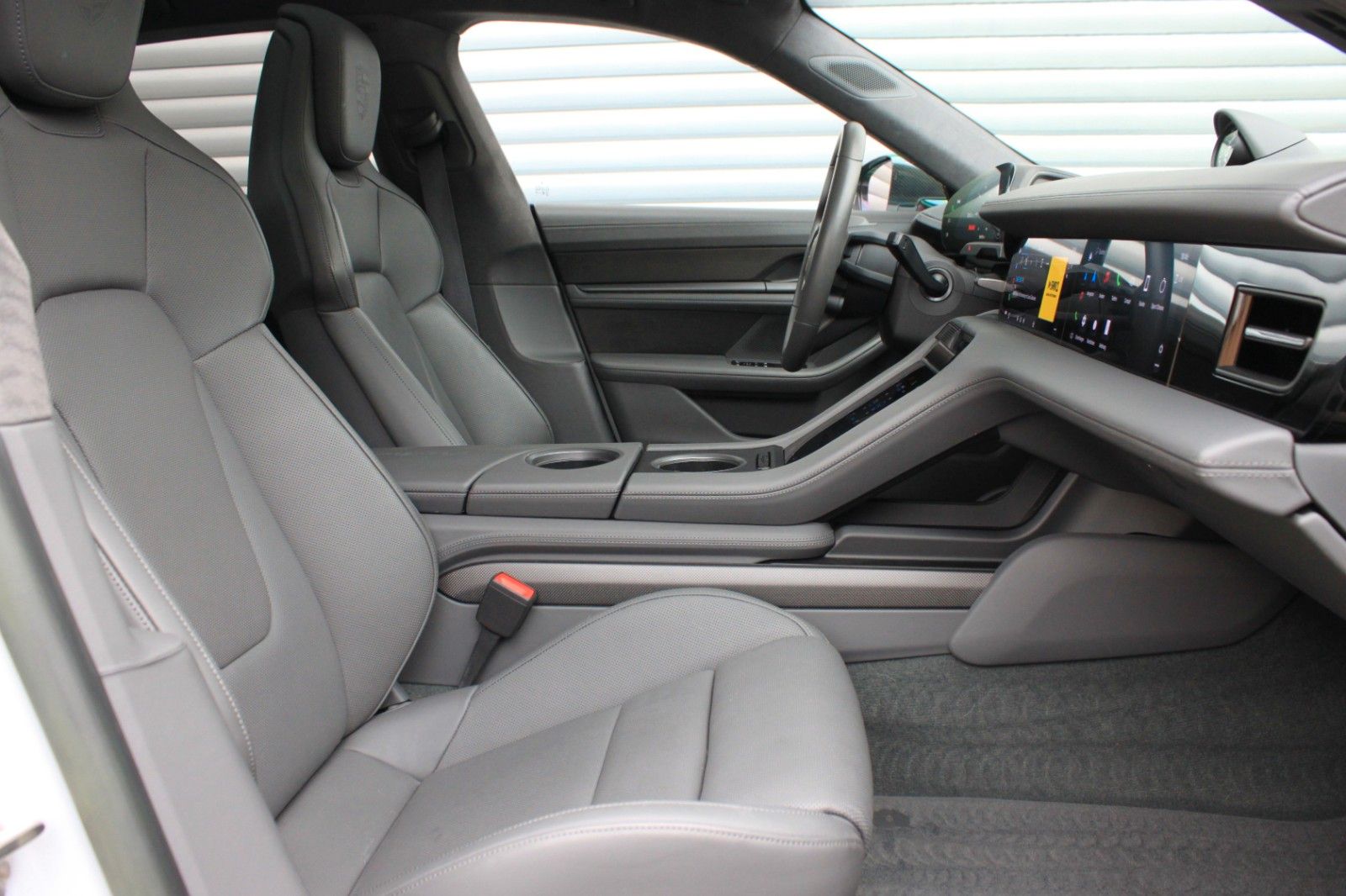 Porsche Taycan Sport Turismo Turbo S