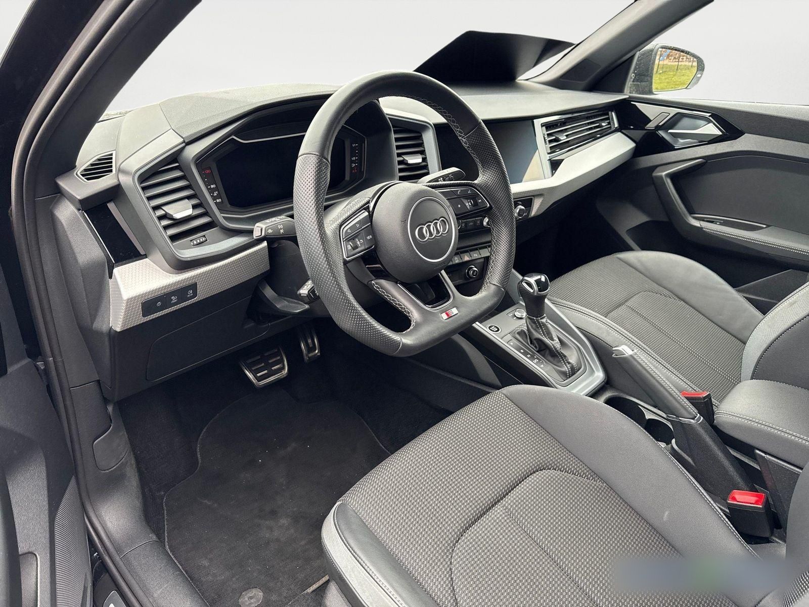 Audi A1 allstreet 35 TFSI S line - Samsaru's Car Outlet