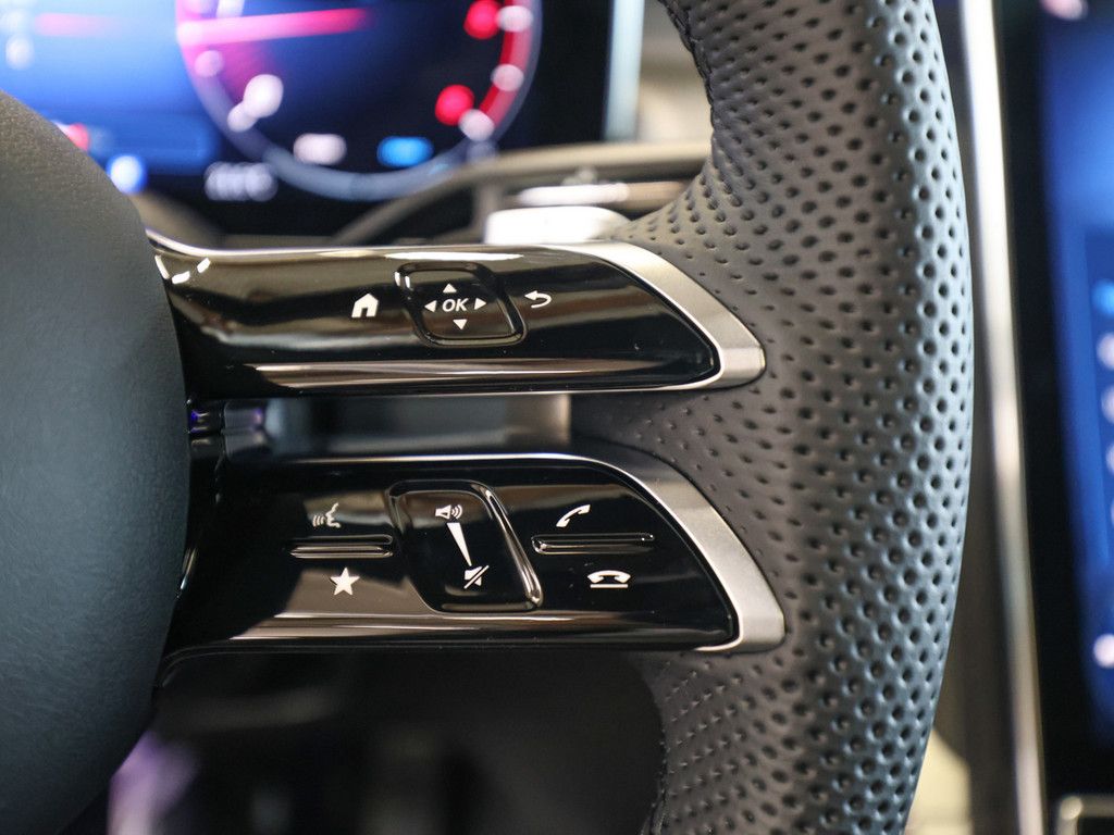 Mercedes-Benz GLC 220 d 4M AMG Edition AHK Distr. LED Pano Nav