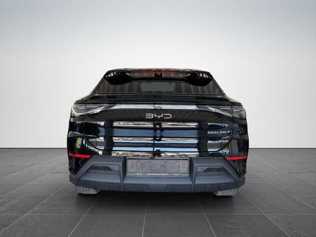 BYD Sealion 7