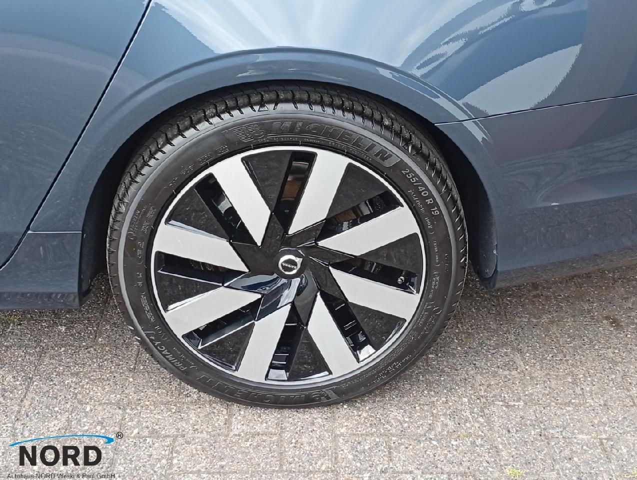 Volvo S90 T8 Ultimate Dark Plug-In Hybrid AWD