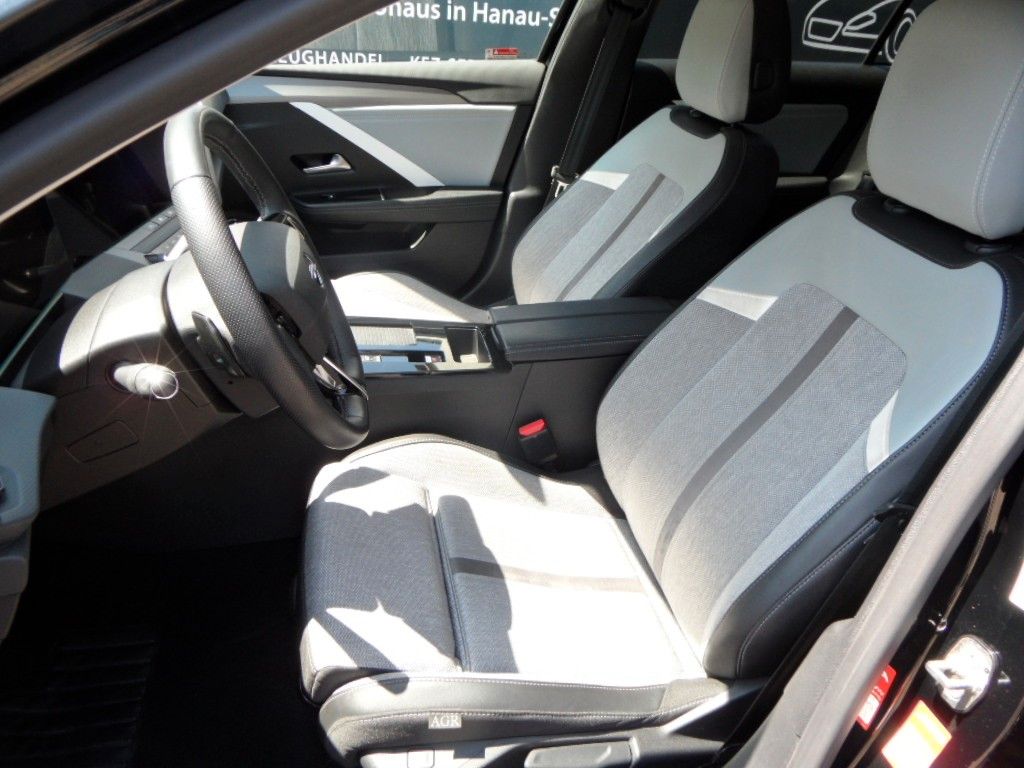 Opel Astra 1.2 Turbo Edition - Samsaru's Car Outlet